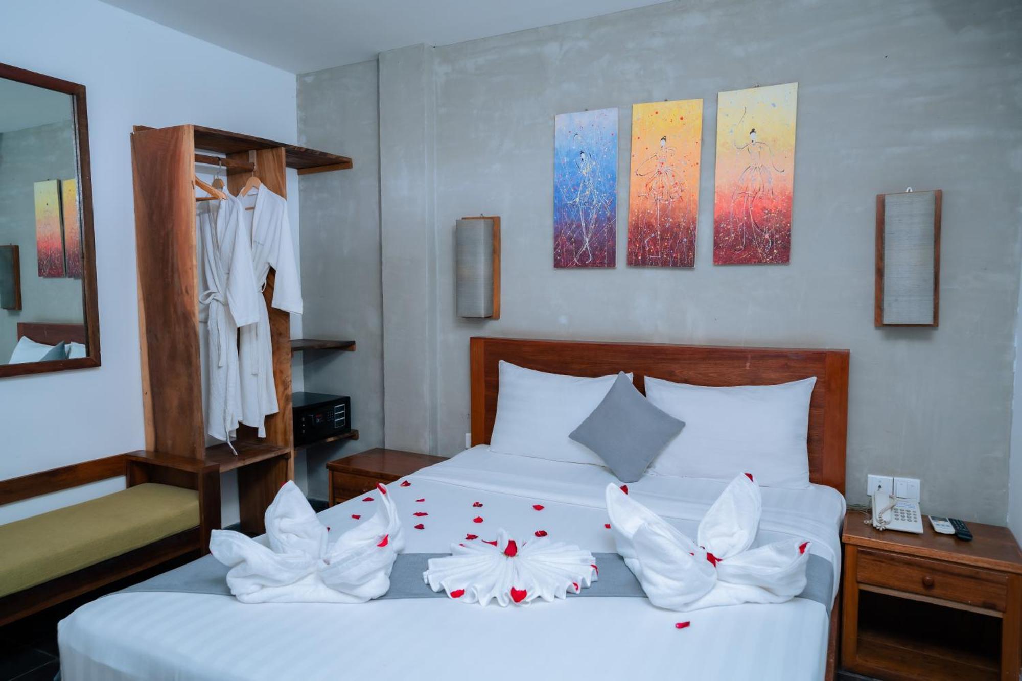Home Chic Hotel Phnom Penh Eksteriør billede