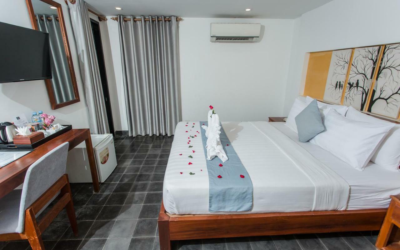 Home Chic Hotel Phnom Penh Eksteriør billede